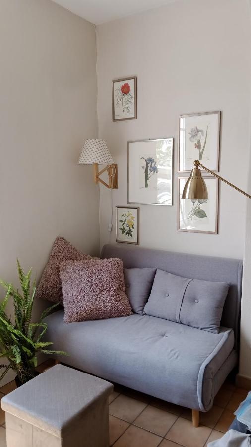 Paris Authentic House Small, Bright And Calm Studio ภายนอก รูปภาพ