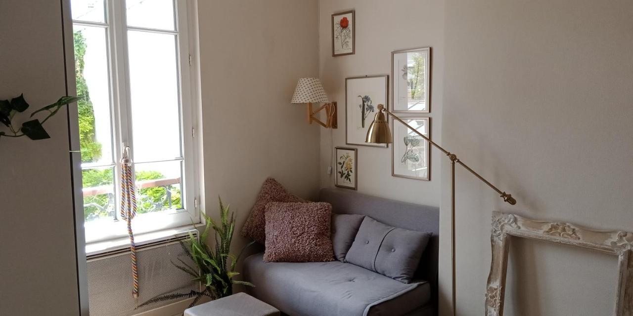 Paris Authentic House Small, Bright And Calm Studio ภายนอก รูปภาพ