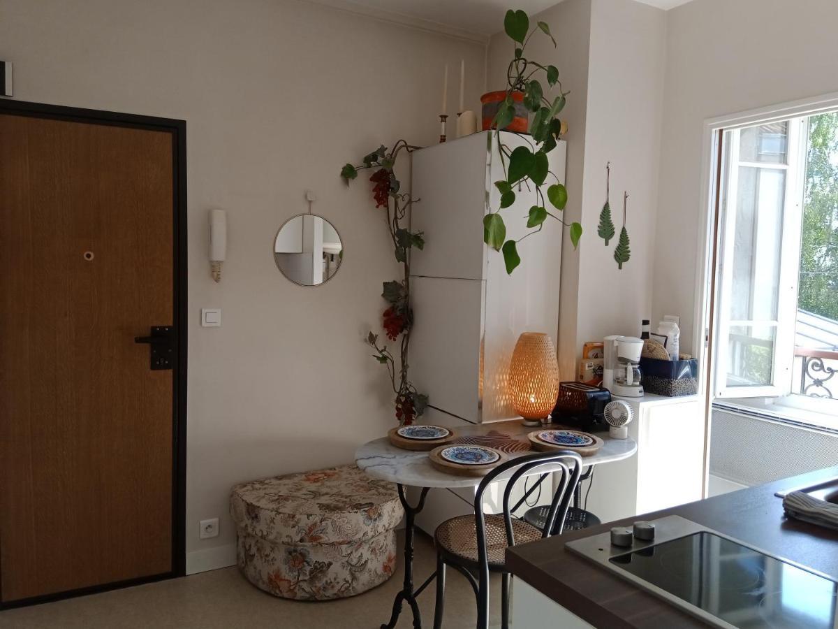 Paris Authentic House Small, Bright And Calm Studio ภายนอก รูปภาพ