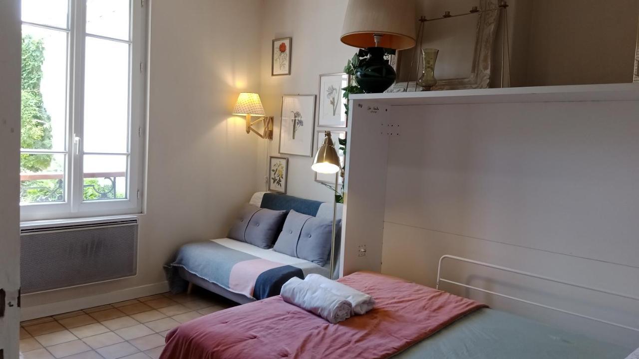 Paris Authentic House Small, Bright And Calm Studio ภายนอก รูปภาพ
